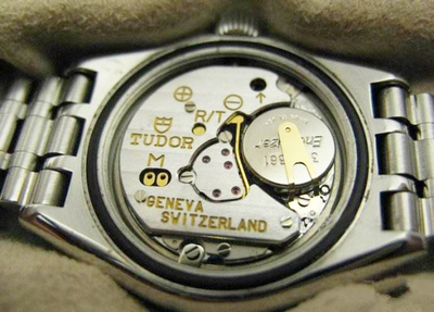 典当行里的选择 石英表与机械表的本质区别